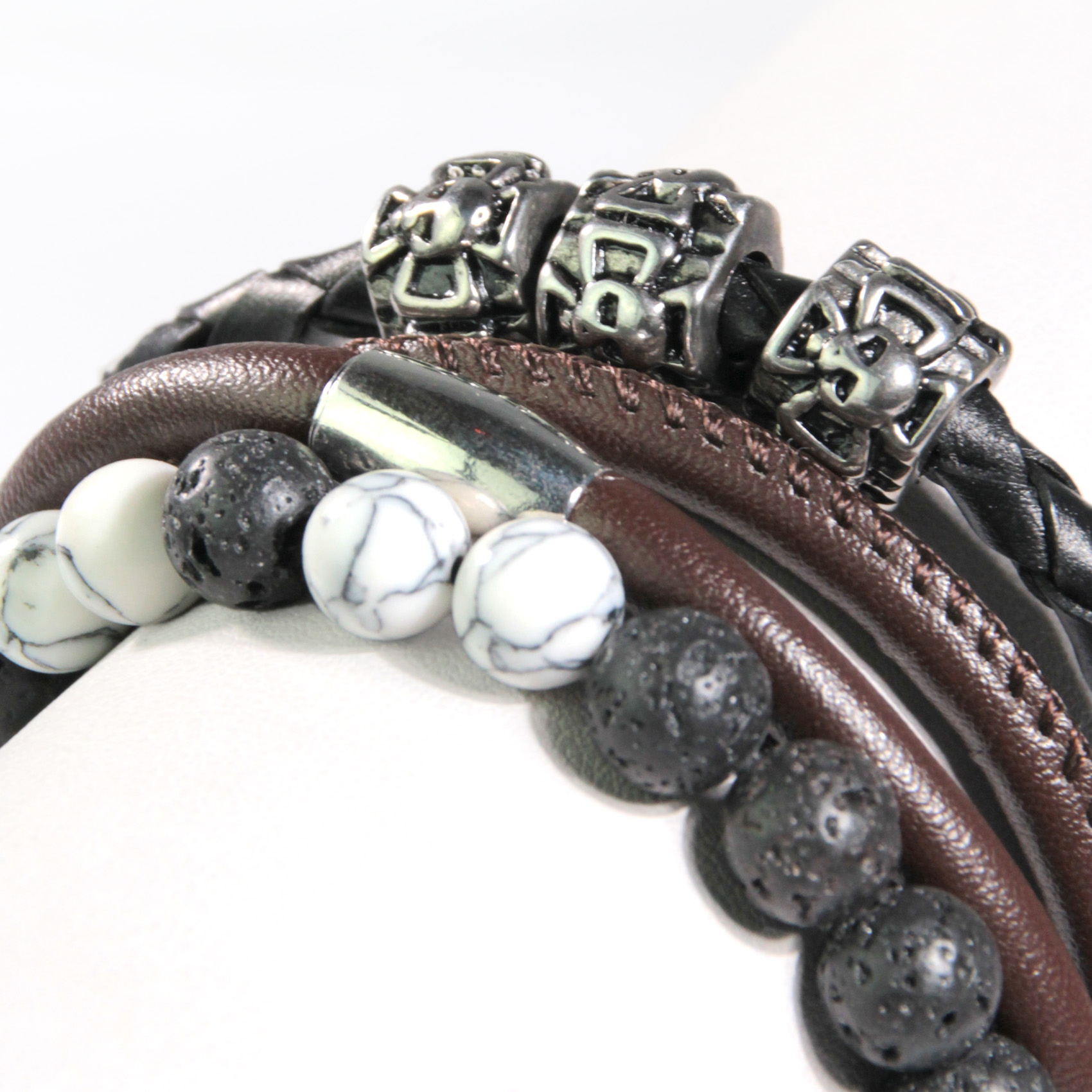 Vista detalle de Brazalete B382