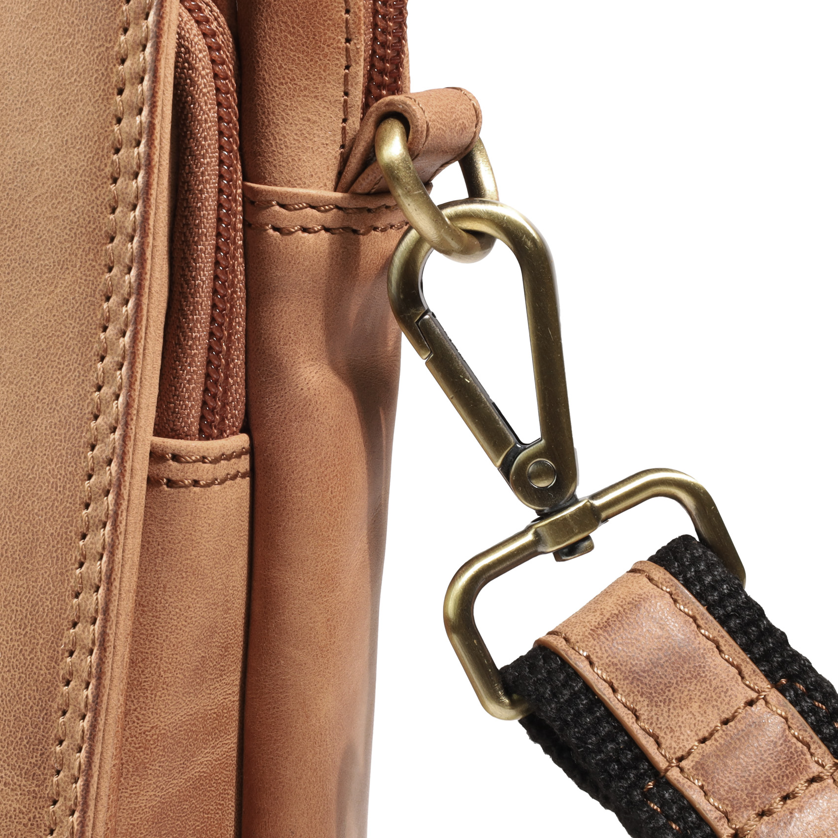 Vista Detalle de Correa de Morral de cuero 2403 color Camel - Gino Rodinis